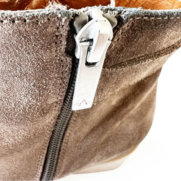 Aquatalia Faria Taupe Suede Ankle Bootie Women’s Size 8.5 Italy‎ Weatherproof - Picture 12 of 14